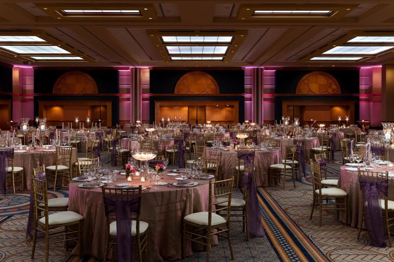 Sheraton Grand Chicago Riverwalk Exteriör bild